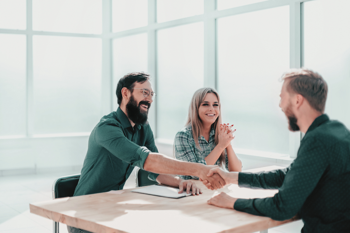 Advantages of Headhunting Advantages of Headhunting